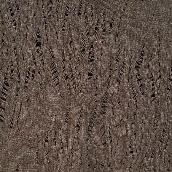 Express asymmetrical sweater - Picture 10 of 11